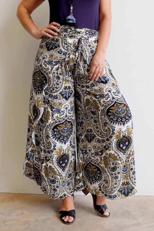 1655130062 393 Palazzo pants 20 inspirations for the current trend - Palazzo pants - 20 inspirations for the current trend
