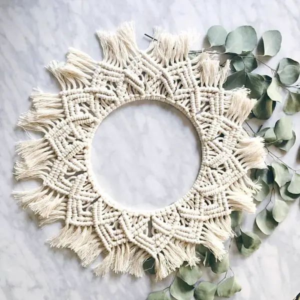 1655822456 857 Decorate in a modern way with macrame table runners - Decorate in a modern way with macramé table runners