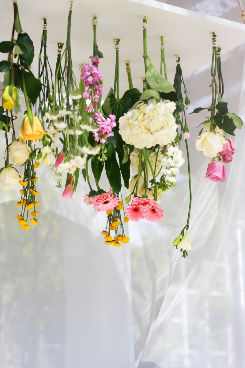 1657305179 541 Unusual ideas for romantic floral decorations for indoors and outdoors - Unusual ideas for romantic floral decorations for indoors and outdoors