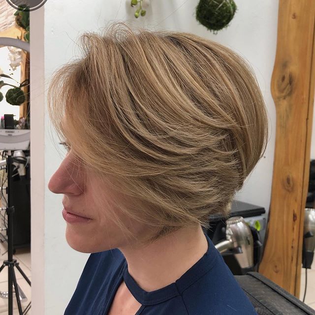 1676184378 183 32 Best Modern Short Hairstyles And Haircuts For Women Over - 32 Best Modern Short Hairstyles And Haircuts For Women Over 50