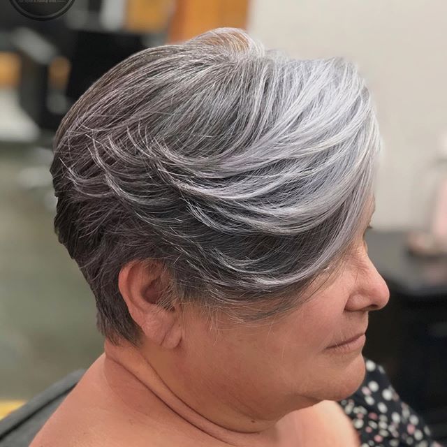 1676184381 490 32 Best Modern Short Hairstyles And Haircuts For Women Over - 32 Best Modern Short Hairstyles And Haircuts For Women Over 50