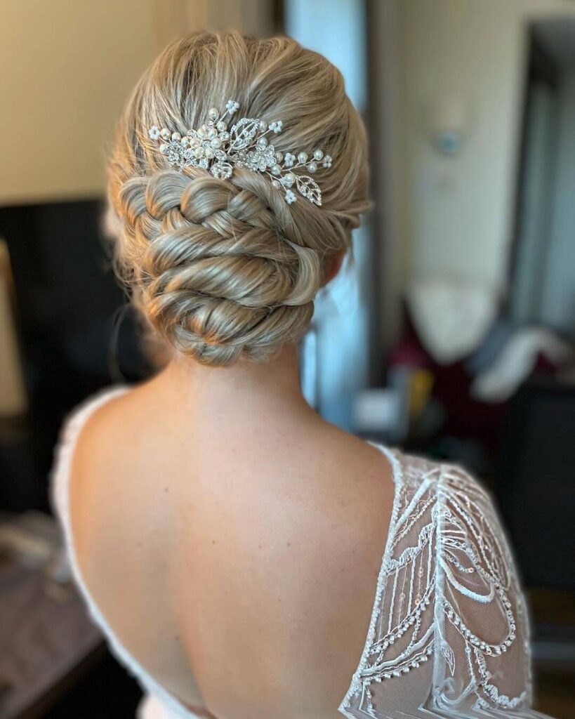 1677090473 677 Say yes to stunning wedding updos - Say yes to stunning wedding updos!