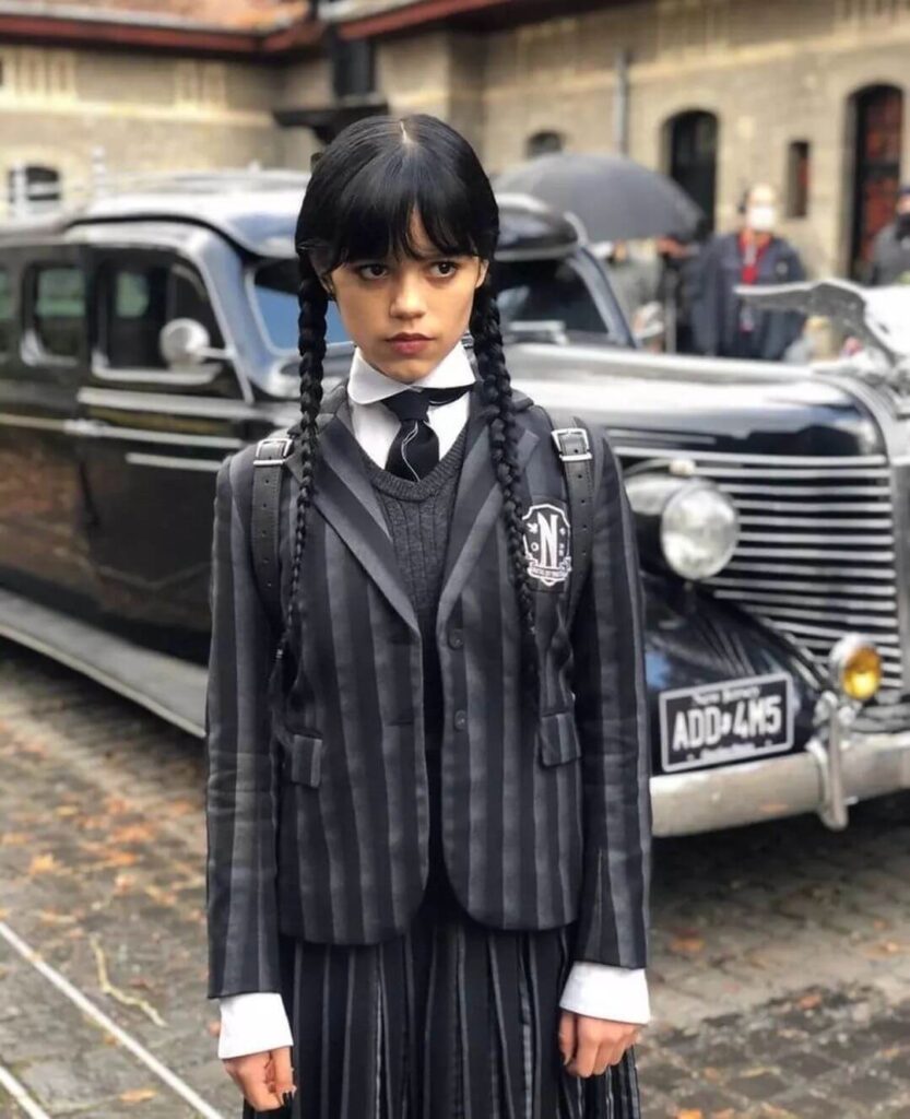 1677117163 858 Wednesday Addams One of the coolest hairstyles of 2023 - Wednesday Addams: One of the coolest hairstyles of 2023