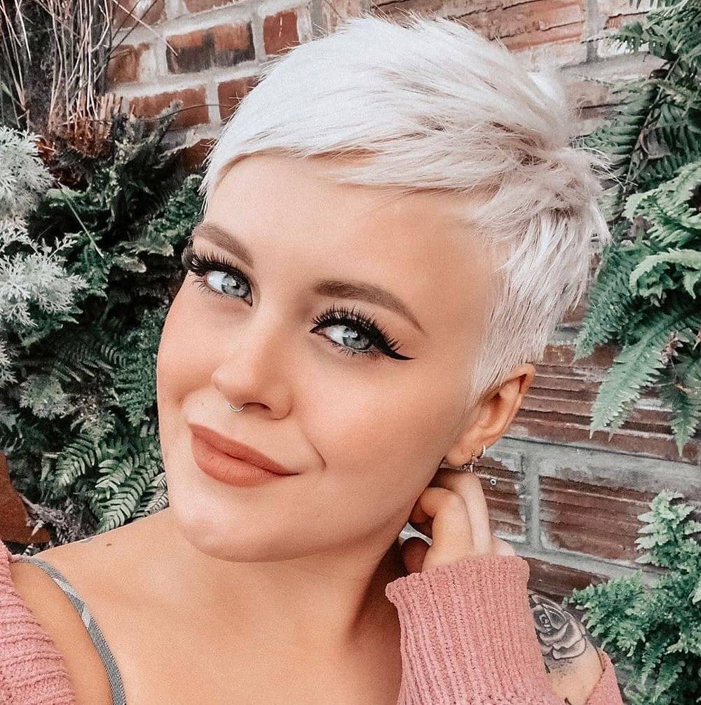 Short and cheeky bob hairstyles - the new trends for 2023