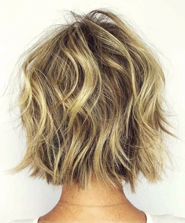 1680701886 929 The hacked bob hairstyle a popular trend for medium length.webp - The hacked bob hairstyle - a popular trend for medium-length and short hair