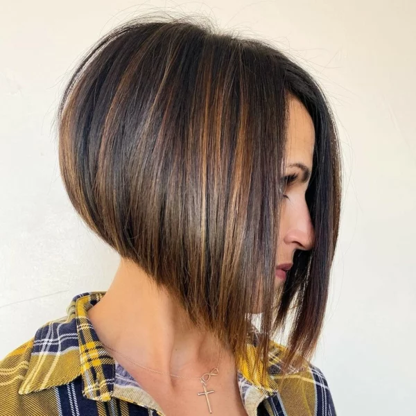 1682177501 609 Bob with volume at the back of the head.webp - Bob with volume at the back of the head - an elegant classic among short bob hairstyles