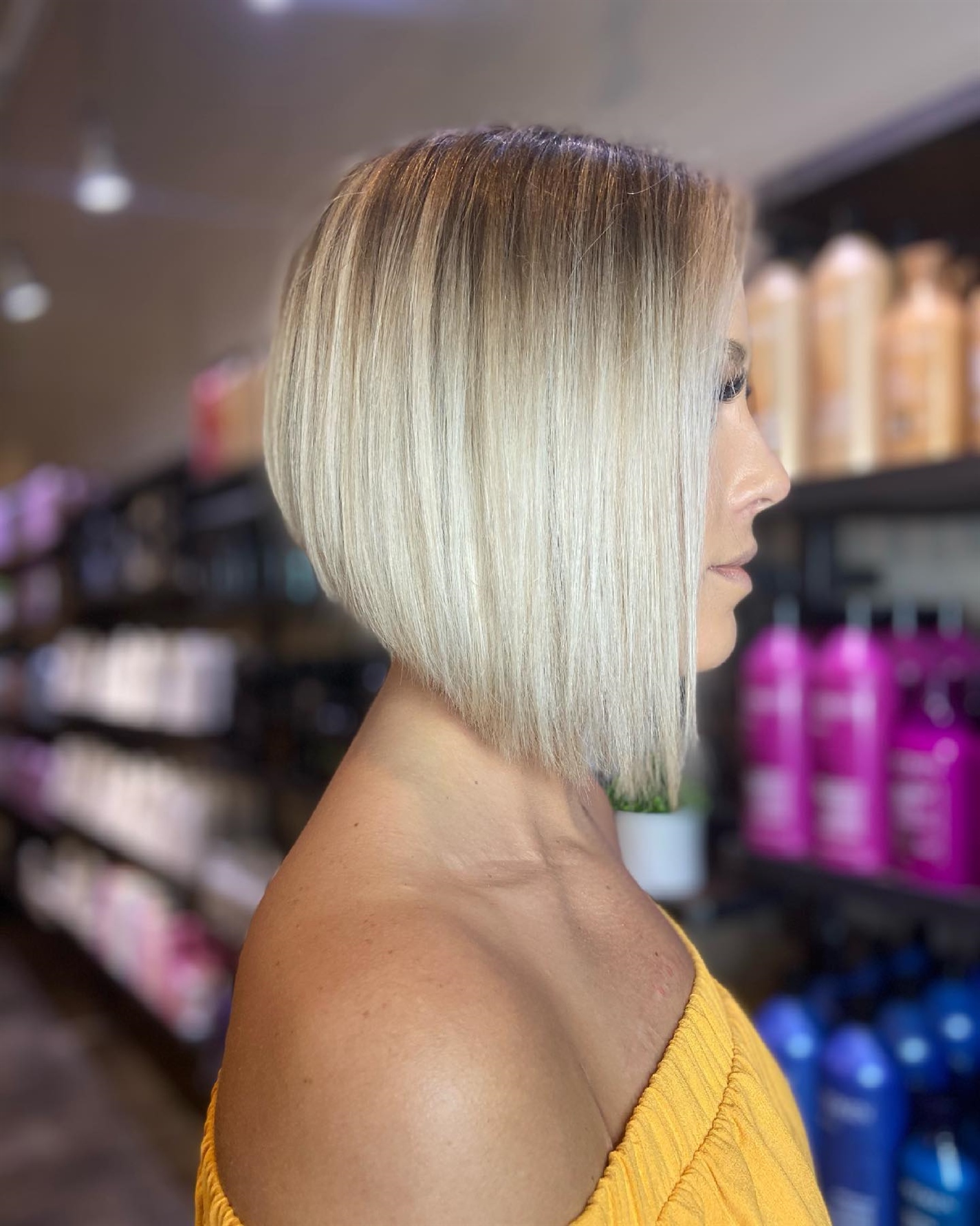Angled bob hairstyle endie most inspiring angled bob hair cuts: angled bobs are the most versatile of all haircuts. You can wear it straight or wavy, style updos or half-up hairstyles. Here are the best haircut ideas for you.