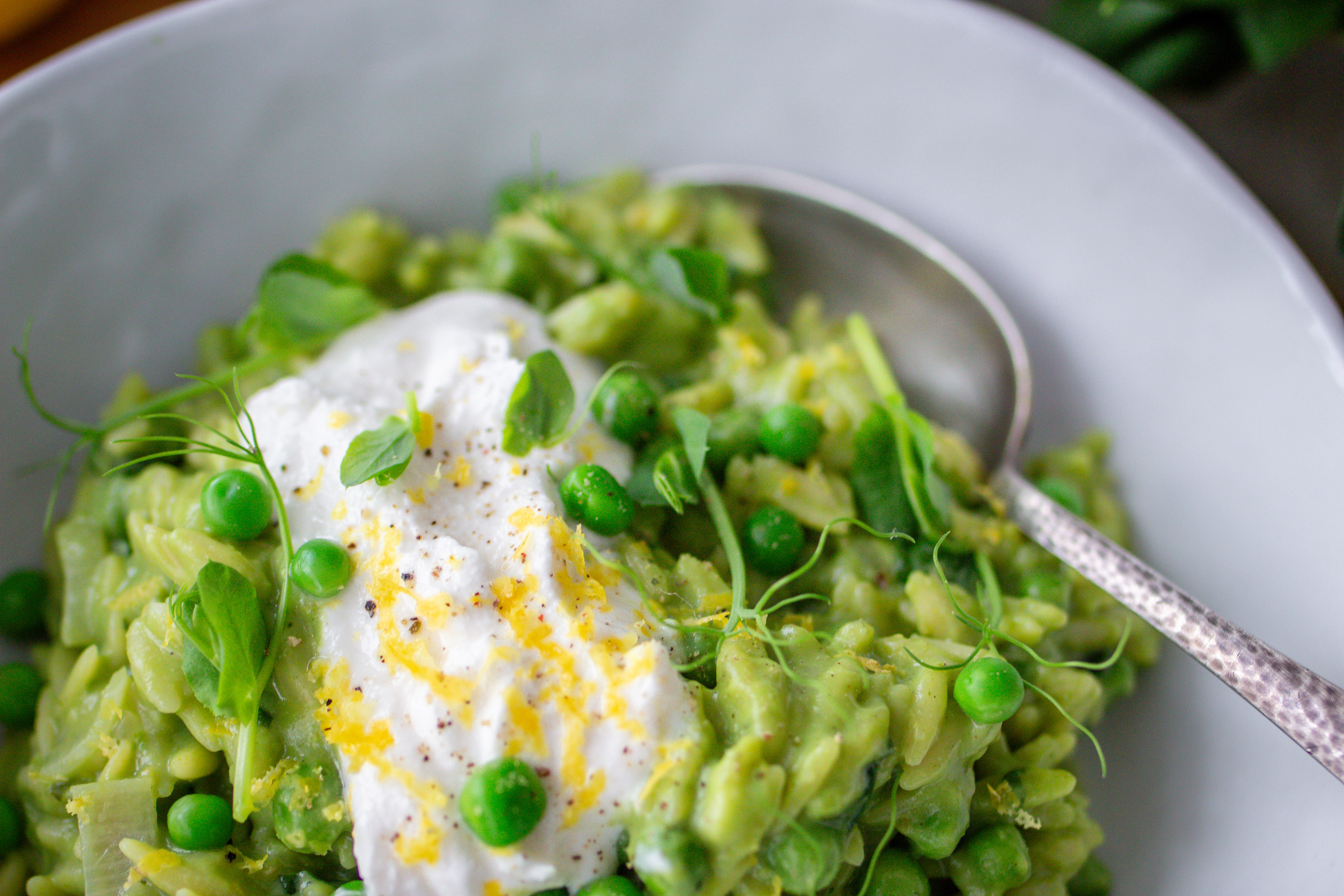 Creamy wild garlic orzo-delicious one-pan spring dish
