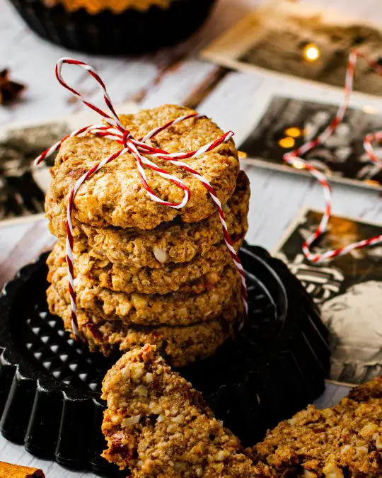 Cashew date cookies.