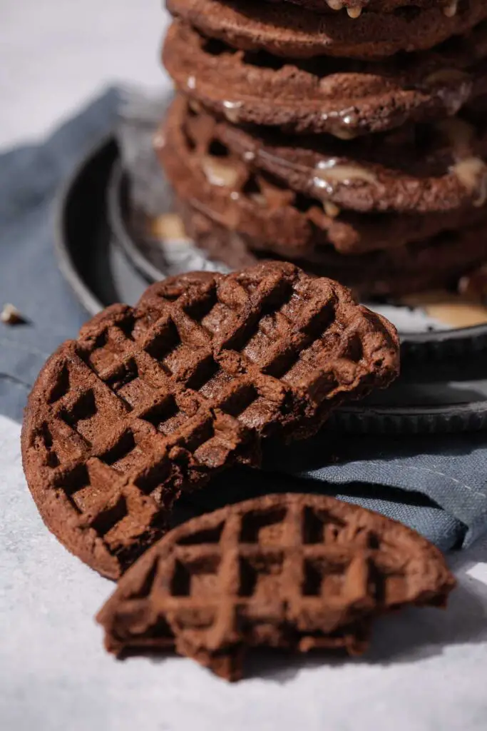 Low carb chocolate plumes close -up