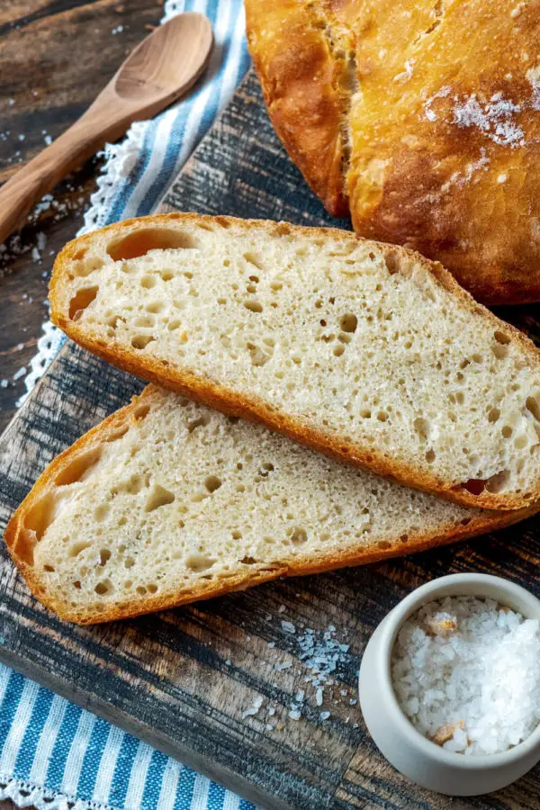 Freshly baked bread cut into slices