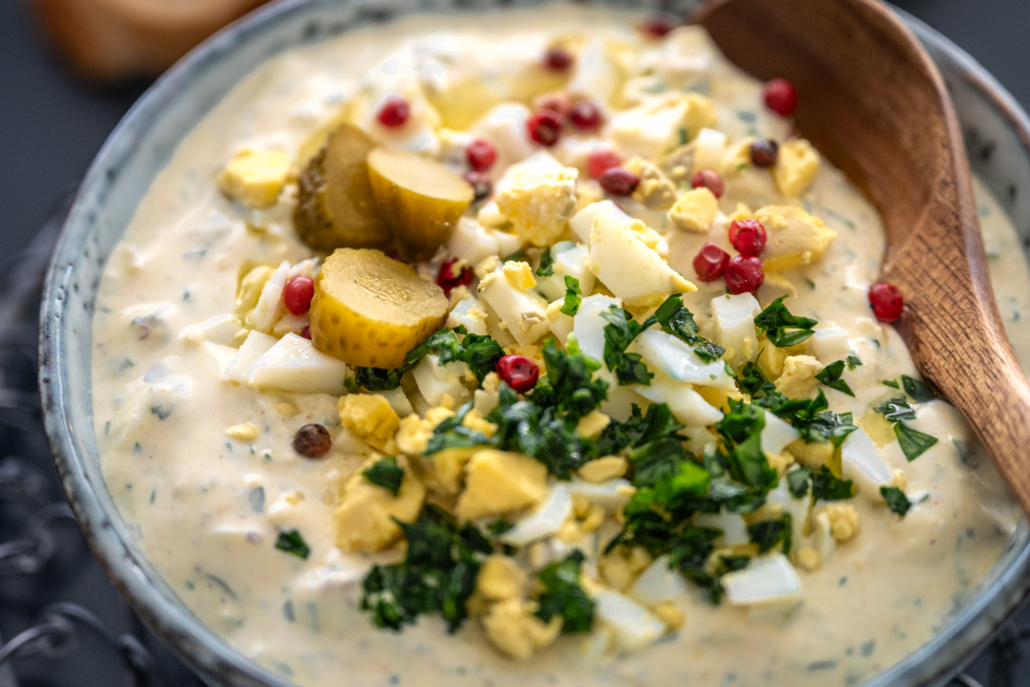 Creamy egg salad without Mayo with sour cream and mustard - quick recipe from trickytine
