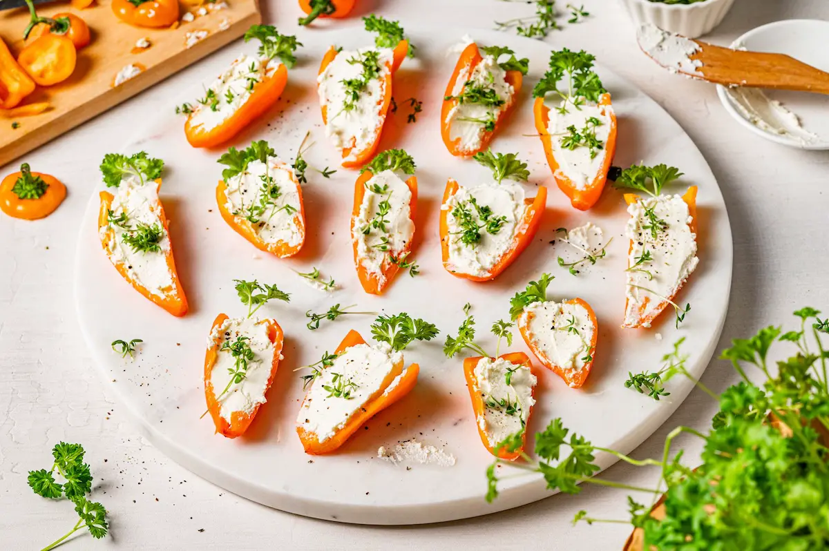 Paprika carrots finger food Easter Filled mini peppers (like carrots) as finger food for Easter.