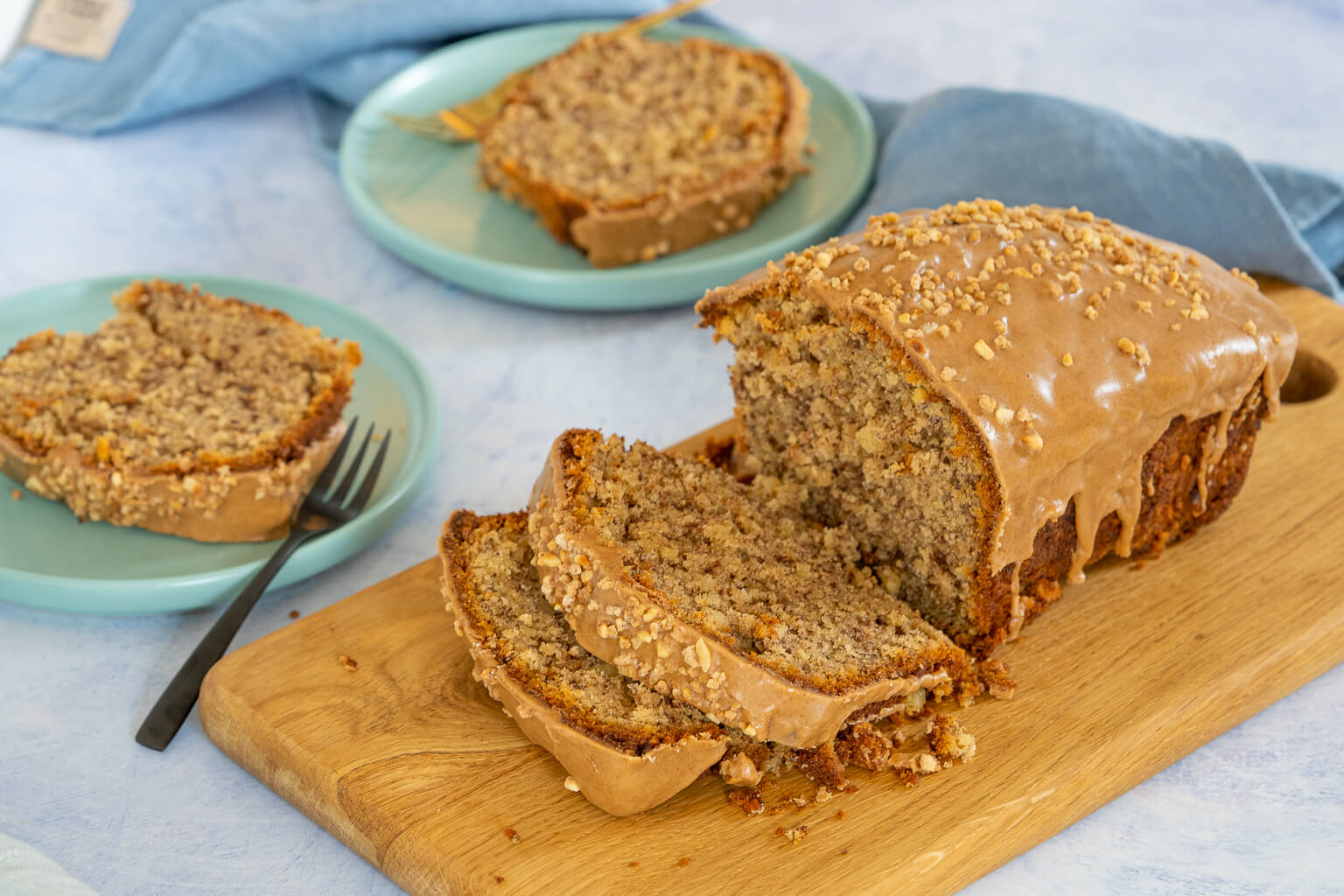 Super juicy nut cake from the box shape