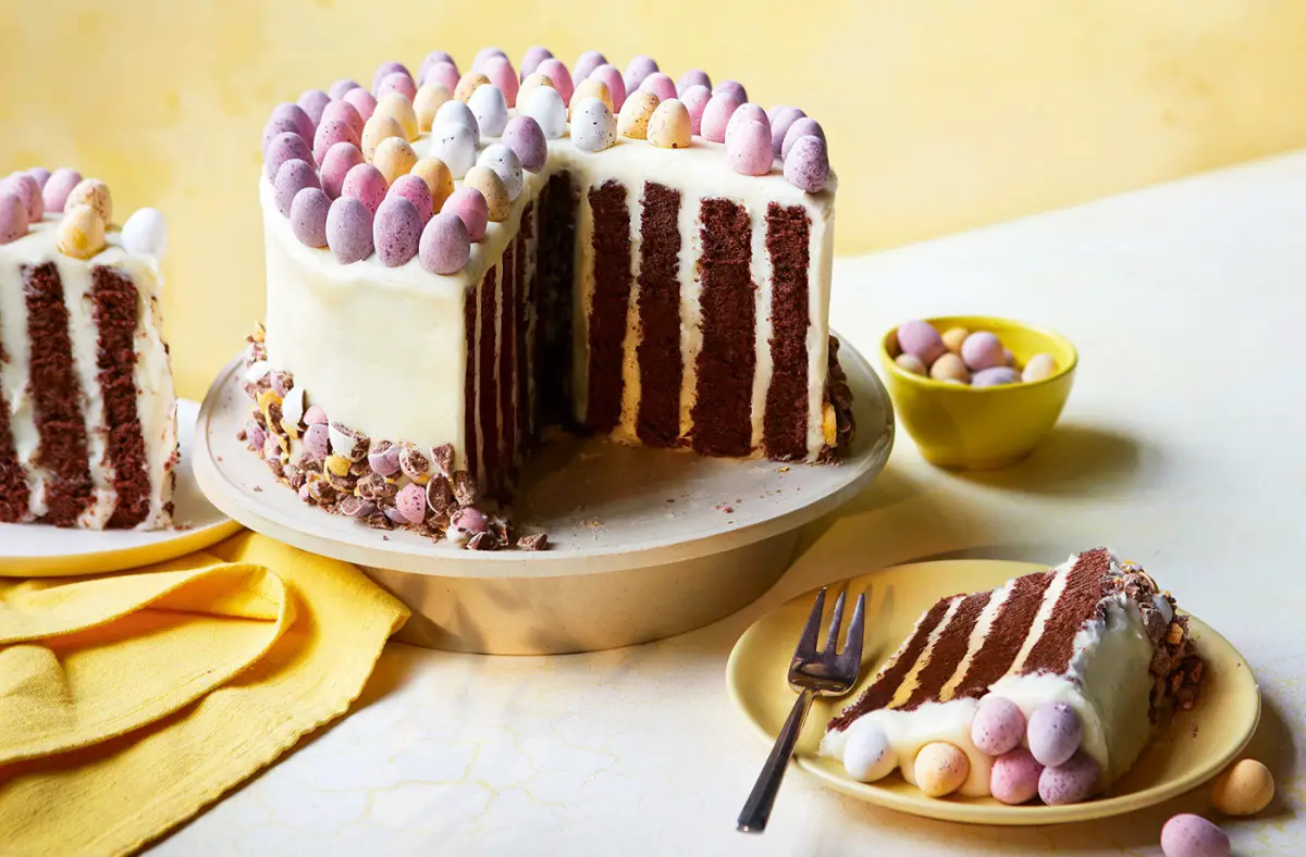 This cake is made in stripes