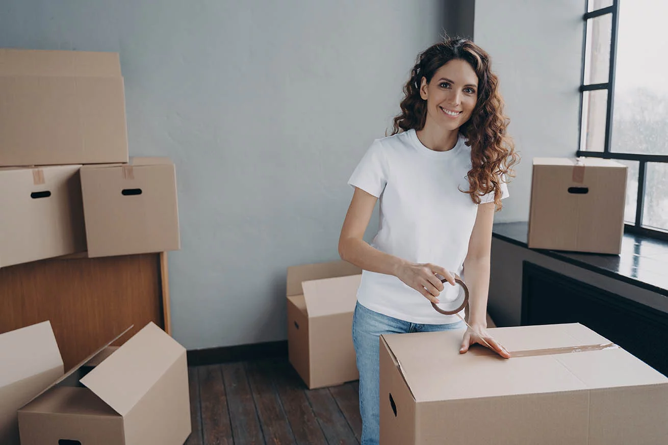 Pack yourself and save money - move cheap